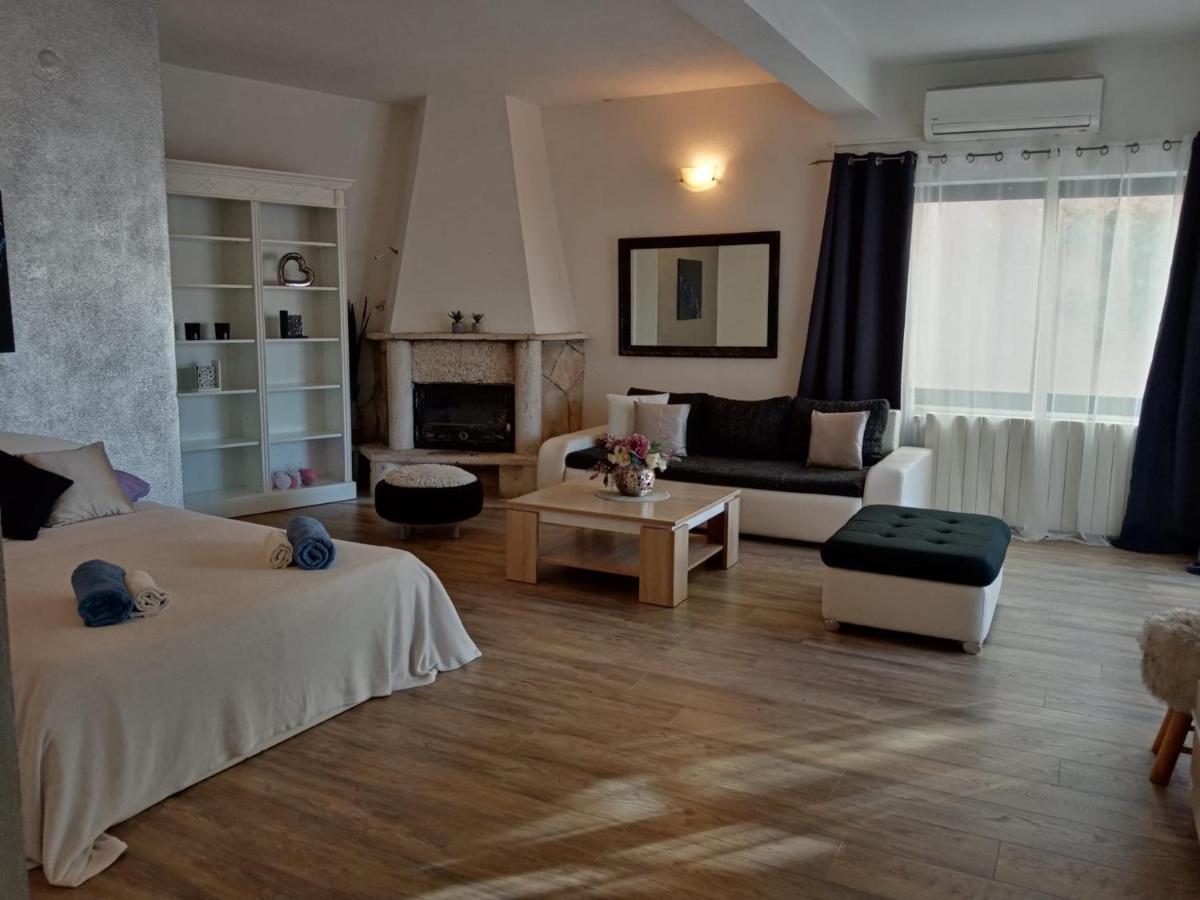 Apartmani Niko 德朗西斯 外观 照片