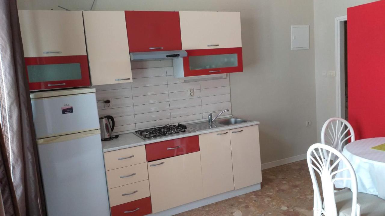 Apartmani Niko 德朗西斯 外观 照片