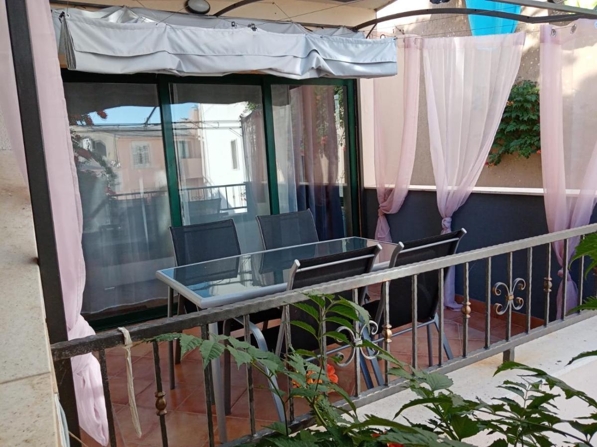 Apartmani Niko 德朗西斯 外观 照片